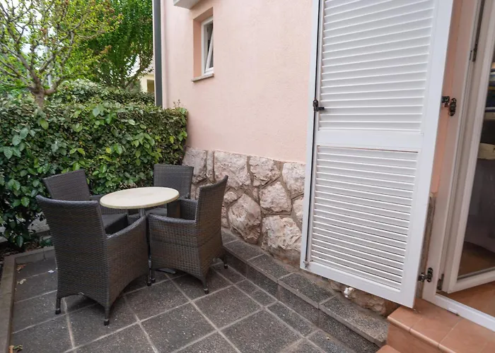 Guest house Ana Baska (Krk)